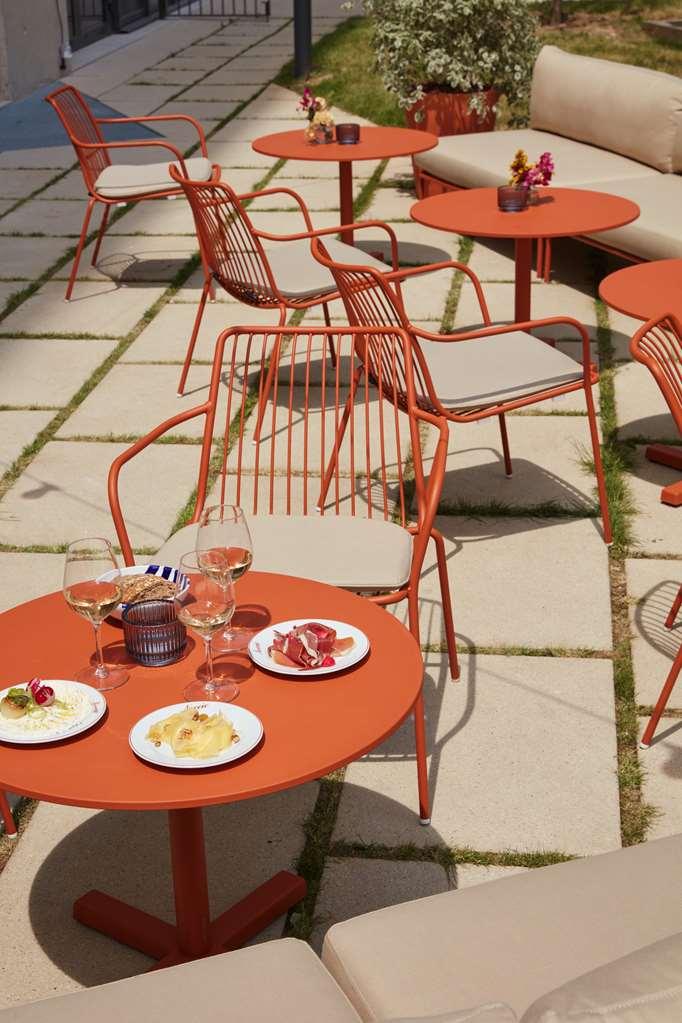 Okko Hotels Paris Rosa Parks מסעדה תמונה